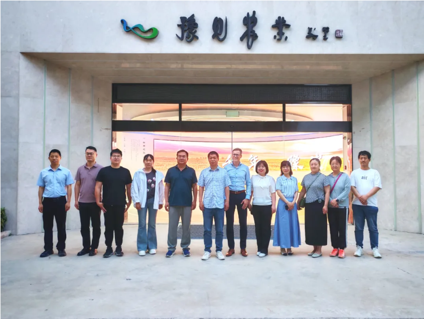 Swisens AG CEO René T?nz 參訪云飛科技，共探智慧植保合作契機(jī)